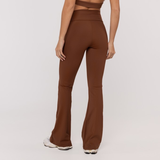 Calça Flare Classic Marrom